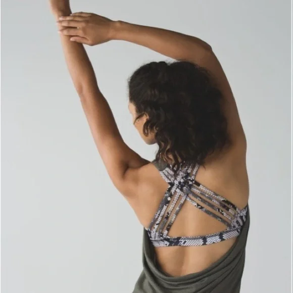 LULULEMON-WILD TANK-SIZE 6 - Picture 3 of 16